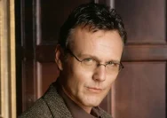 El mundo de la cultura rinde homenaje a Anthony Head, fallecido a los 72 años