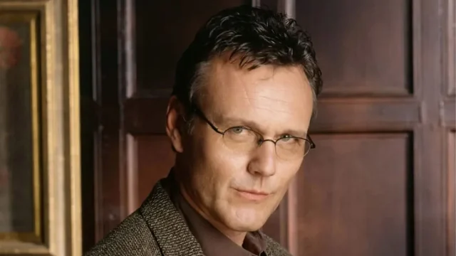 El mundo de la cultura rinde homenaje a Anthony Head, fallecido a los 72 años