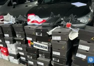 Francia destruye 38.000 pares de zapatillas falsificadas llegadas de China tras 15 años de litigio