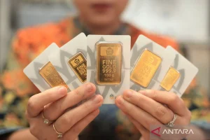 Harga Emas Antam Anjlok, Investor Harus Waspada!