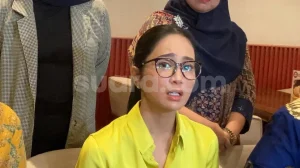 Keributan Kecil di Balik Kasus Penipuan yang Menghantui Bunga Zainal dan Suami
