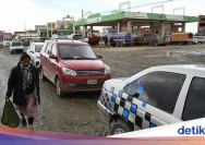 Krisis Bahan Bakar: Antrean Panjang dan Praktik Mafia di Tengah Keterpurukan Ekonomi