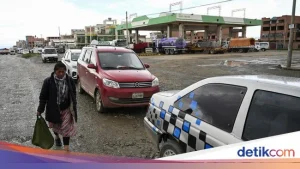 Krisis Bahan Bakar: Antrean Panjang dan Praktik Mafia di Tengah Keterpurukan Ekonomi
