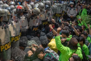Krisis Politik di Bolivia: Menteri Pertahanan Mengundurkan Diri di Tengah Aksi Protes Besar-besaran