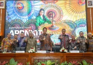 Menkeu Purbaya Laporkan Defisit APBN 0,7% dan Tegaskan Komitmen Tetap di Jabatan
