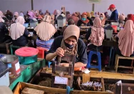 Perjuangan Buruh Rokok Kudus untuk Nasib Keluarga dan Industri yang Berkelanjutan