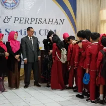 Sesuai Instruksi Disdikpora Kudus: SDN 1 Mlatinorowito Gelar Perpisahan Siswa Secara Intim di Sekolah