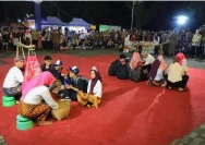 Warga Tanjungkarang Kudus Menghibur dengan Kirab Lentog Bertema Tempo Doeloe